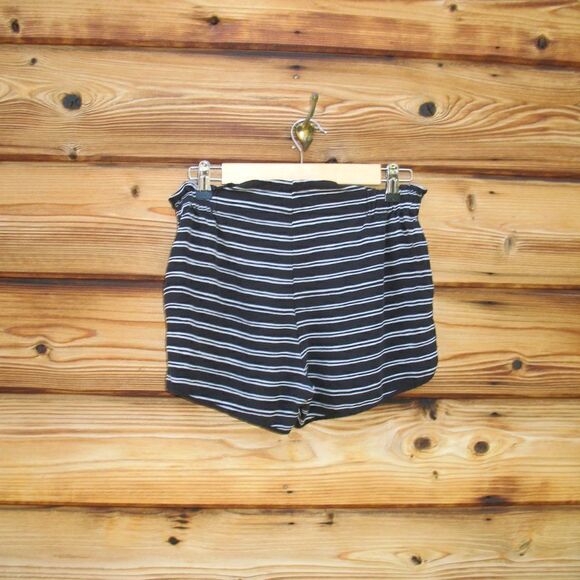 A.L.C. Black White Striped Silk Mark Shorts - Picture 5 of 8
